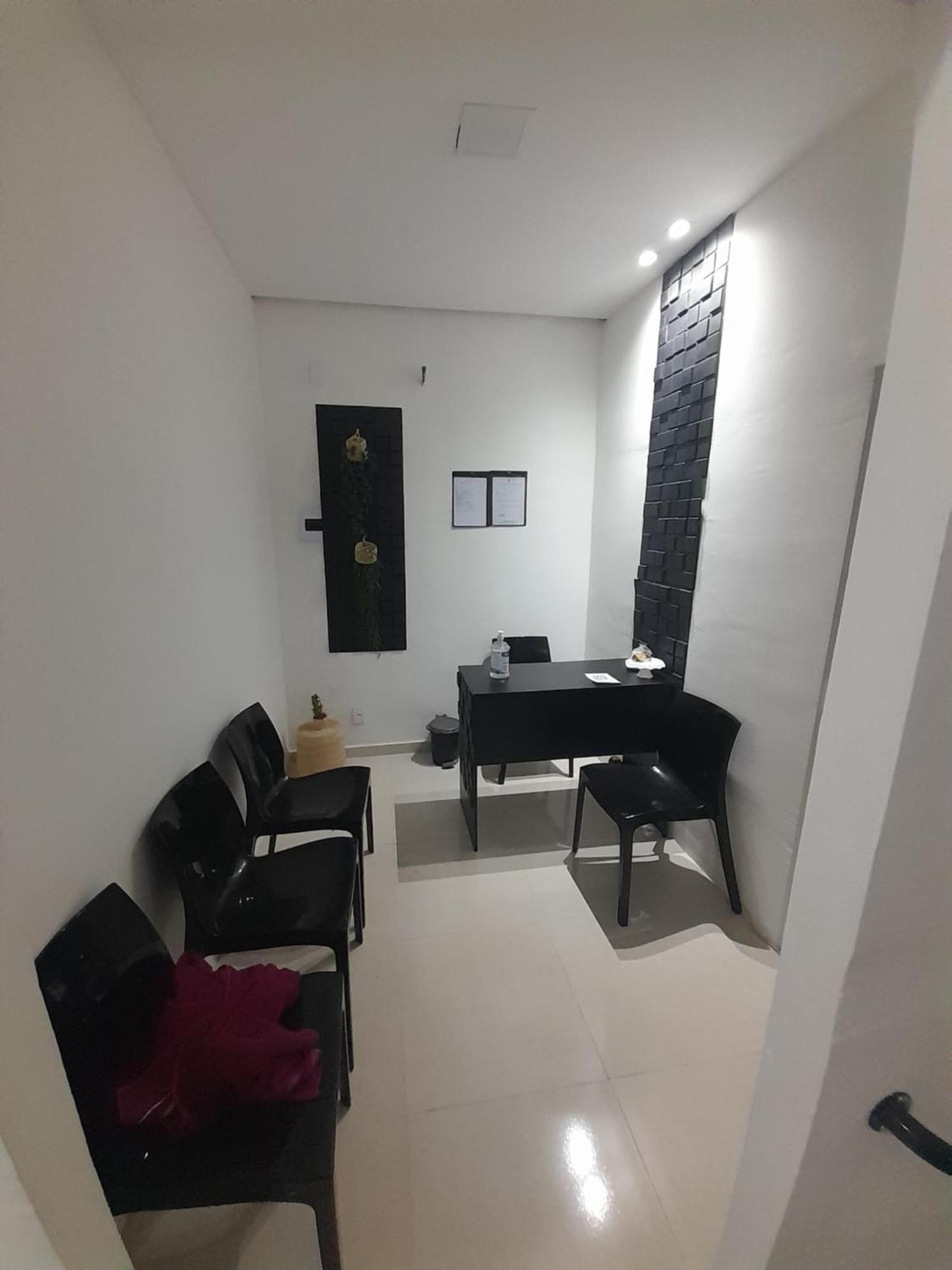 Hostel E Pousada Гараньюнс Экстерьер фото