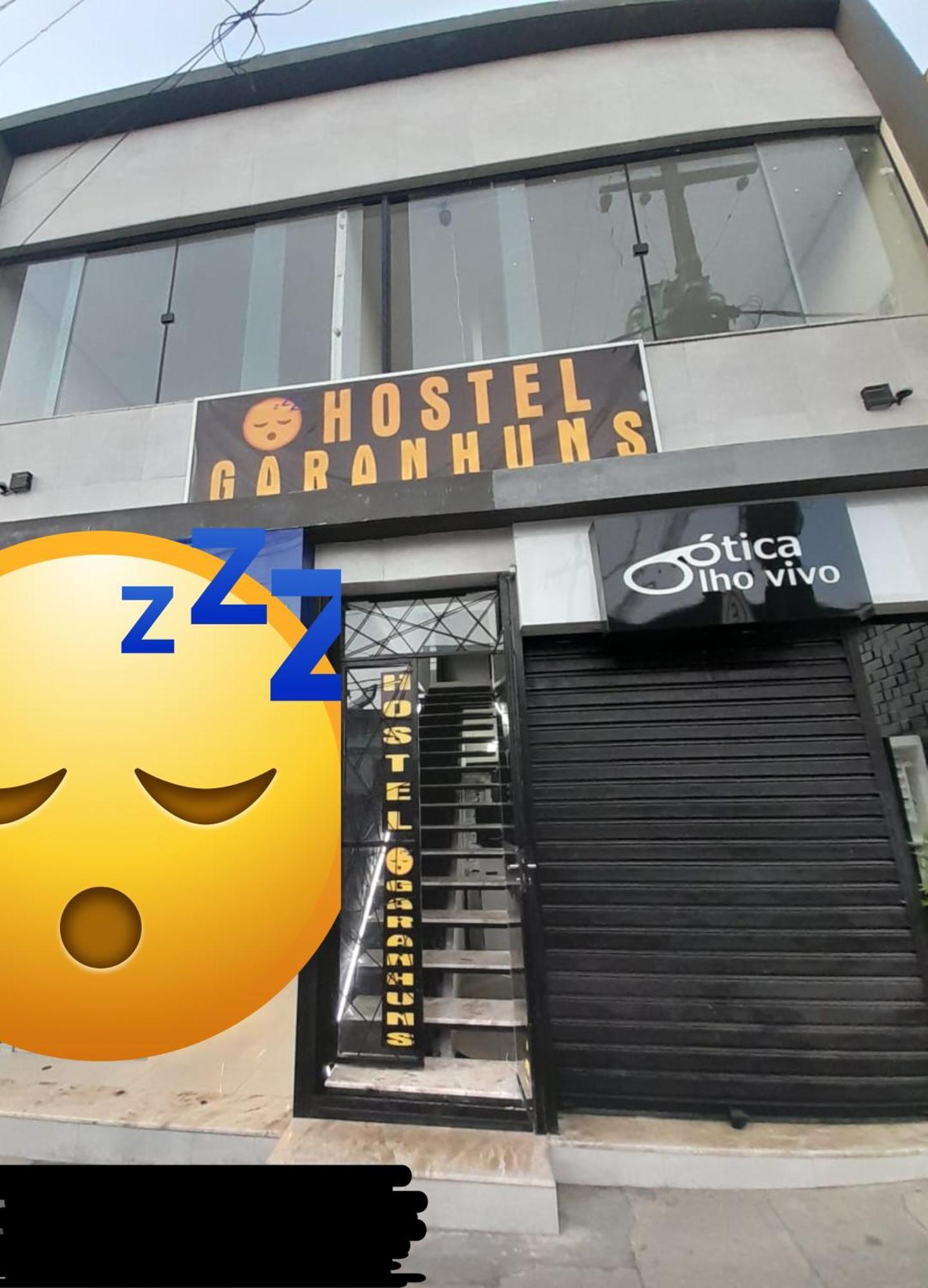 Hostel E Pousada Гараньюнс Экстерьер фото